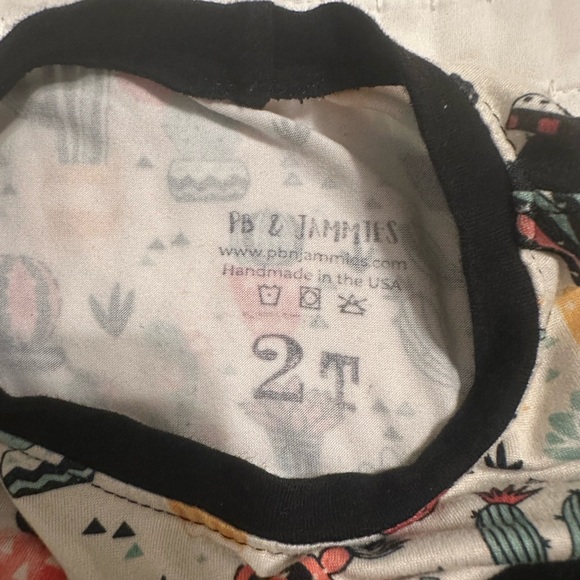 small shop Gender Neutral Baby Outfit - Picture 6 of 10